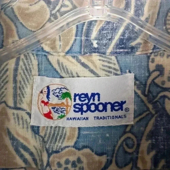 Reyn Spooner 4 Button Original Shirt EUC - Picture 5 of 5